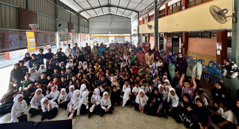 C80E8328-A4AC-4114-9479-778E020D2205