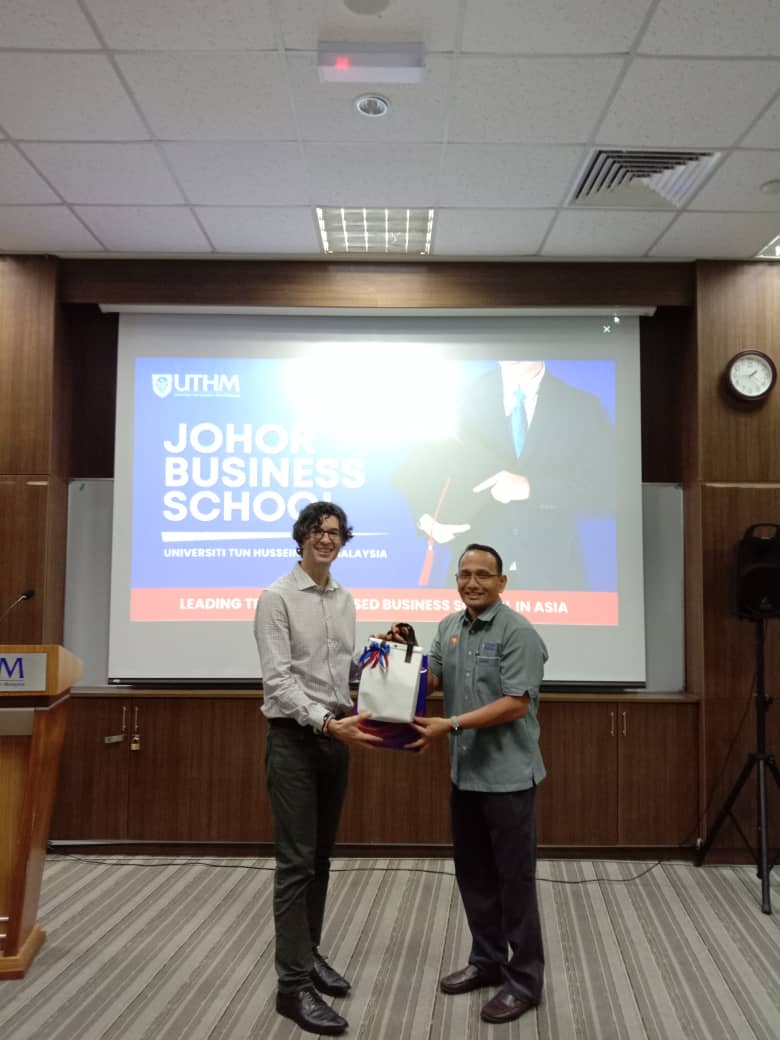 WhatsApp Image 2025-05-07 at 09.35.19_75537f28