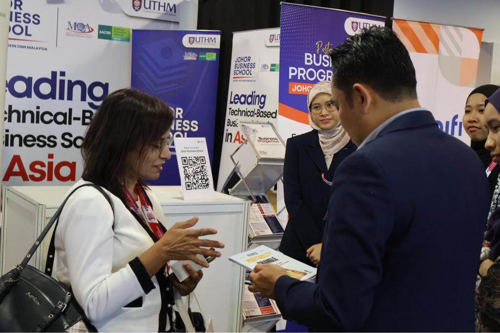 571112302_1737964030479108_317658569383524839_n